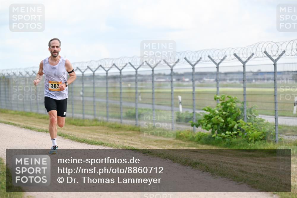 14.09.2025 - Airport Race Dr. Thomas Lammeyer http://msf.ph/oto/8860712 14.09.2025 11:48:44 Laufen 363 meine-sportfotos.de