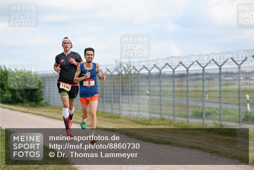14.09.2025 - Airport Race Dr. Thomas Lammeyer http://msf.ph/oto/8860730 14.09.2025 11:49:28 Laufen 1246, 3 meine-sportfotos.de