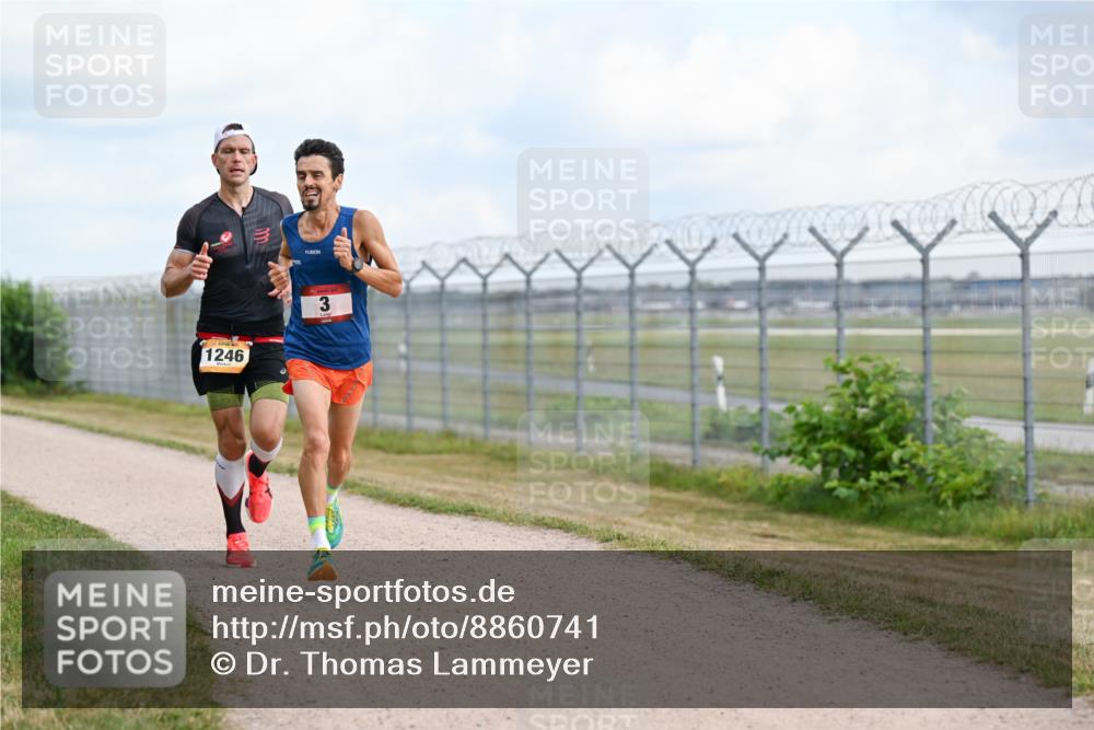 14.09.2025 - Airport Race Dr. Thomas Lammeyer http://msf.ph/oto/8860741 14.09.2025 11:49:29 Laufen 1246 meine-sportfotos.de