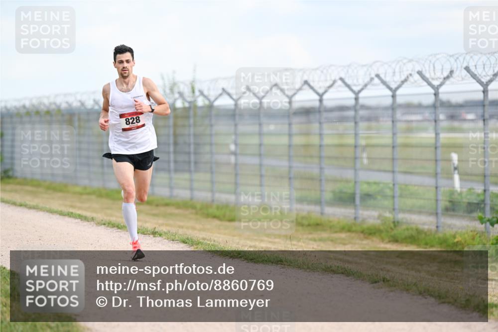 14.09.2025 - Airport Race Dr. Thomas Lammeyer http://msf.ph/oto/8860769 14.09.2025 11:49:59 Laufen 828 meine-sportfotos.de