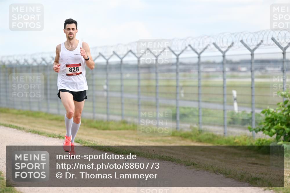 14.09.2025 - Airport Race Dr. Thomas Lammeyer http://msf.ph/oto/8860773 14.09.2025 11:49:59 Laufen 828 meine-sportfotos.de