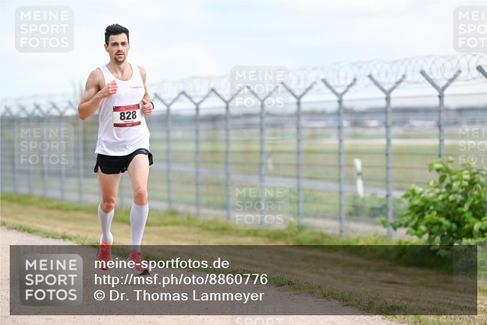 14.09.2025 - Airport Race Dr. Thomas Lammeyer http://msf.ph/oto/8860776 14.09.2025 11:50:00 Laufen 828 meine-sportfotos.de