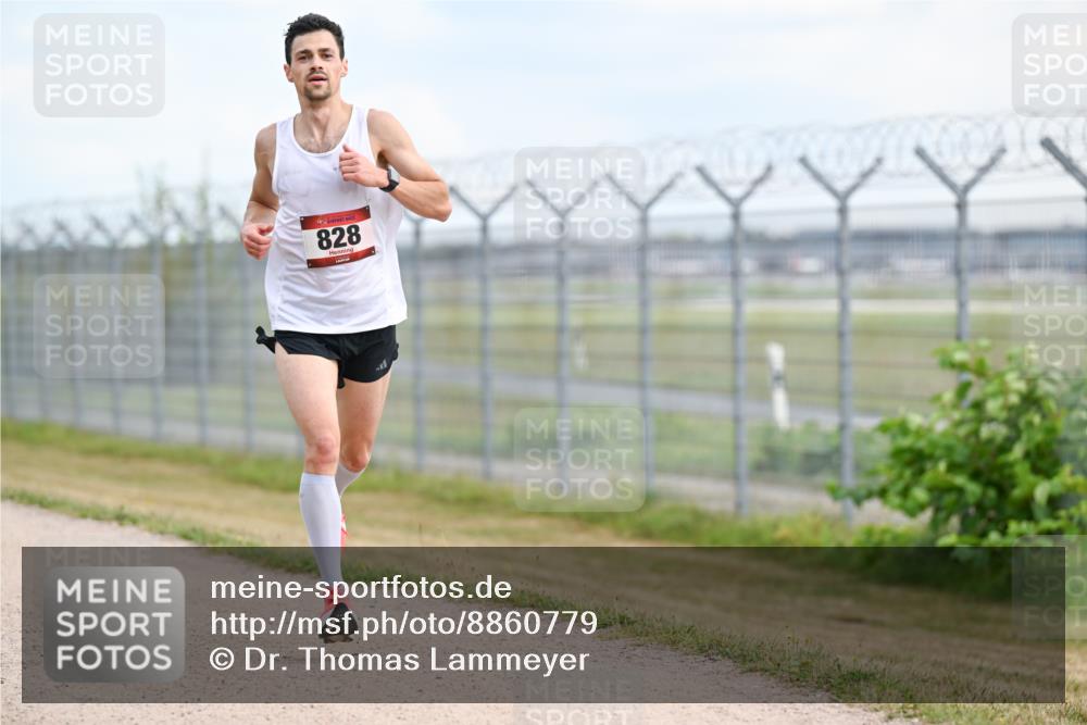 14.09.2025 - Airport Race Dr. Thomas Lammeyer http://msf.ph/oto/8860779 14.09.2025 11:50:00 Laufen 828 meine-sportfotos.de