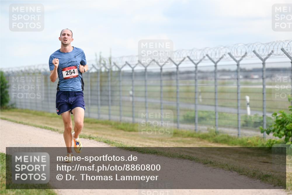 14.09.2025 - Airport Race Dr. Thomas Lammeyer http://msf.ph/oto/8860800 14.09.2025 11:50:28 Laufen 254 meine-sportfotos.de