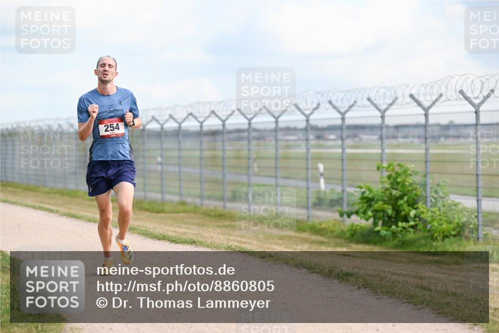 14.09.2025 - Airport Race Dr. Thomas Lammeyer http://msf.ph/oto/8860805 14.09.2025 11:50:28 Laufen 254 meine-sportfotos.de