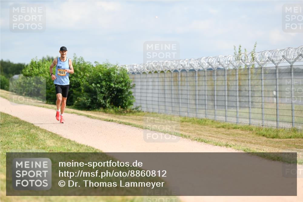 14.09.2025 - Airport Race Dr. Thomas Lammeyer http://msf.ph/oto/8860812 14.09.2025 11:50:53 Laufen 1527 meine-sportfotos.de