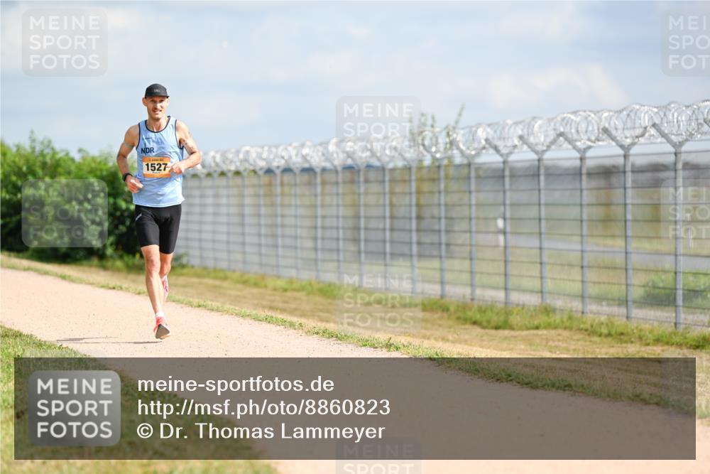 14.09.2025 - Airport Race Dr. Thomas Lammeyer http://msf.ph/oto/8860823 14.09.2025 11:50:55 Laufen 1527 meine-sportfotos.de