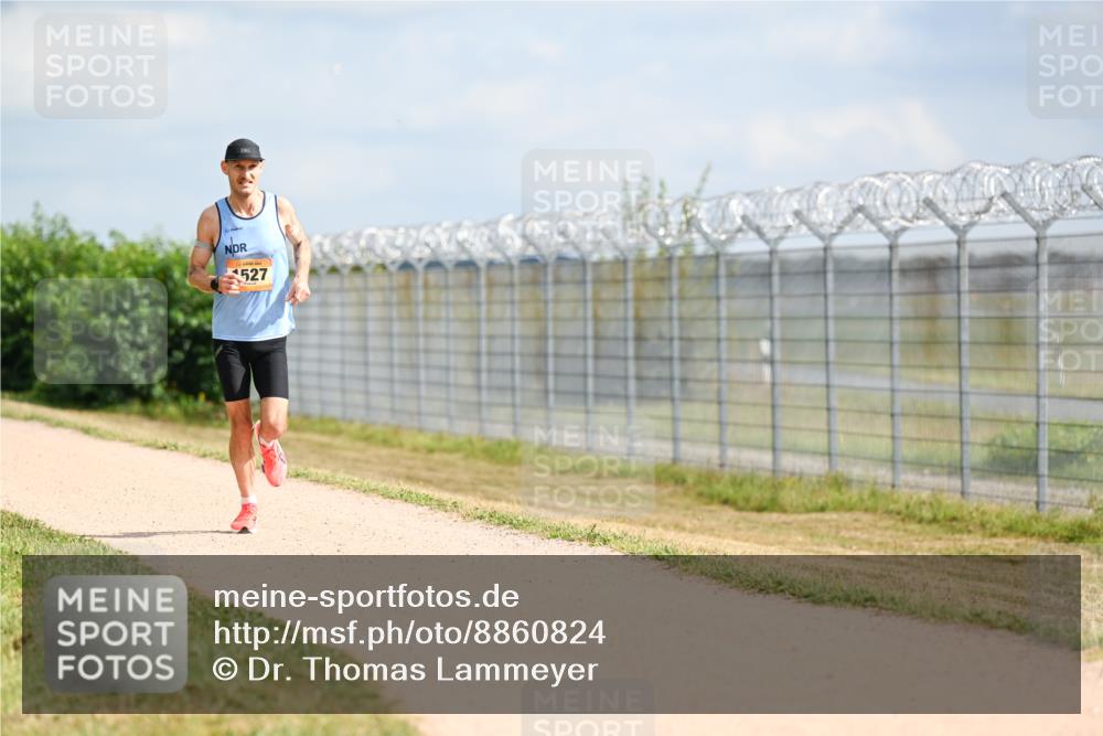 14.09.2025 - Airport Race Dr. Thomas Lammeyer http://msf.ph/oto/8860824 14.09.2025 11:50:56 Laufen 527 meine-sportfotos.de