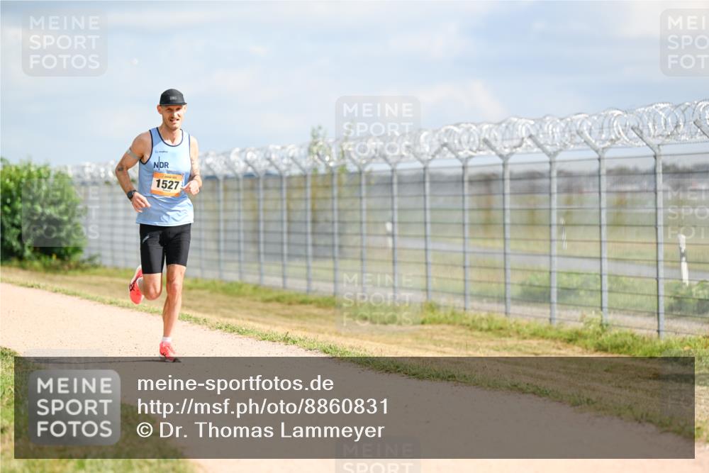 14.09.2025 - Airport Race Dr. Thomas Lammeyer http://msf.ph/oto/8860831 14.09.2025 11:50:57 Laufen 1527 meine-sportfotos.de