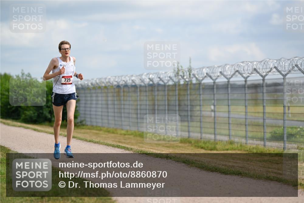 14.09.2025 - Airport Race Dr. Thomas Lammeyer http://msf.ph/oto/8860870 14.09.2025 11:51:20 Laufen 725 meine-sportfotos.de