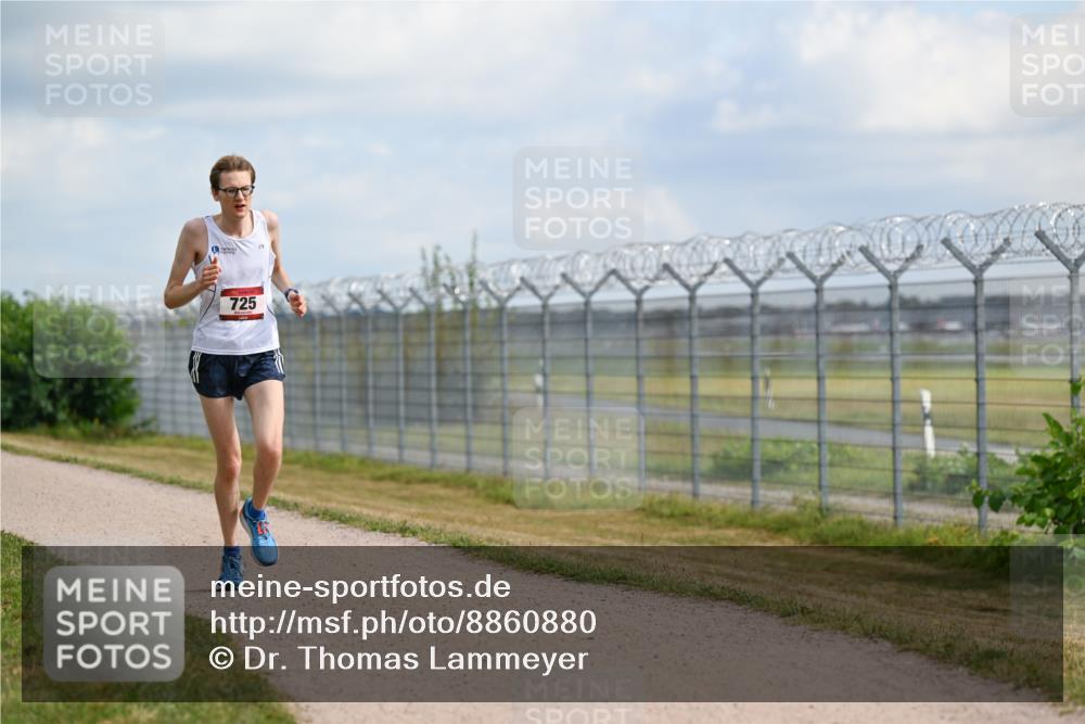14.09.2025 - Airport Race Dr. Thomas Lammeyer http://msf.ph/oto/8860880 14.09.2025 11:51:22 Laufen 725 meine-sportfotos.de
