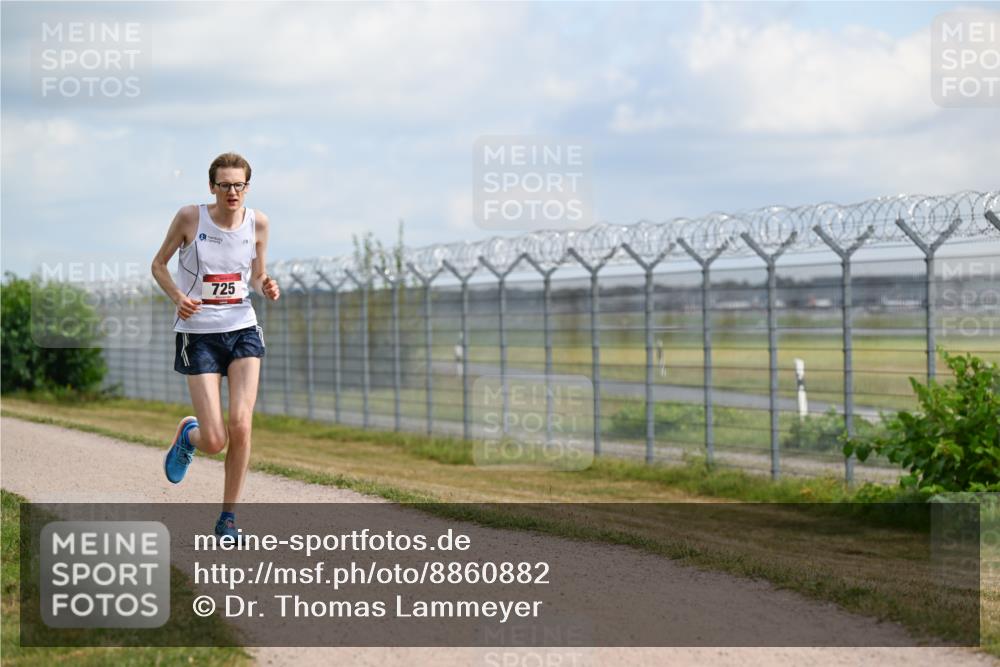14.09.2025 - Airport Race Dr. Thomas Lammeyer http://msf.ph/oto/8860882 14.09.2025 11:51:22 Laufen 725 meine-sportfotos.de