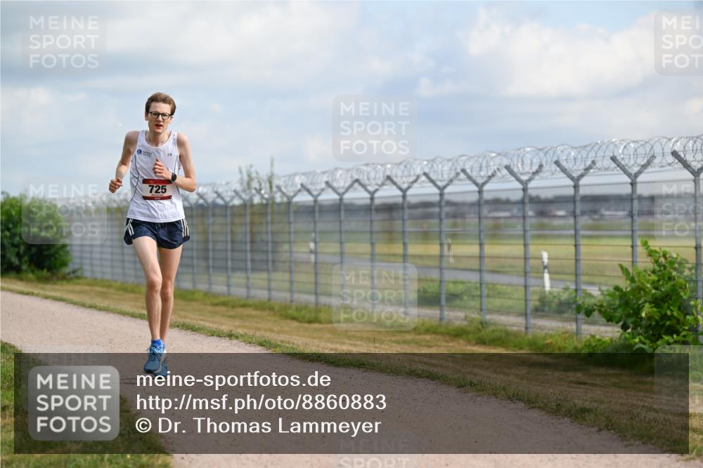 14.09.2025 - Airport Race Dr. Thomas Lammeyer http://msf.ph/oto/8860883 14.09.2025 11:51:22 Laufen 725 meine-sportfotos.de