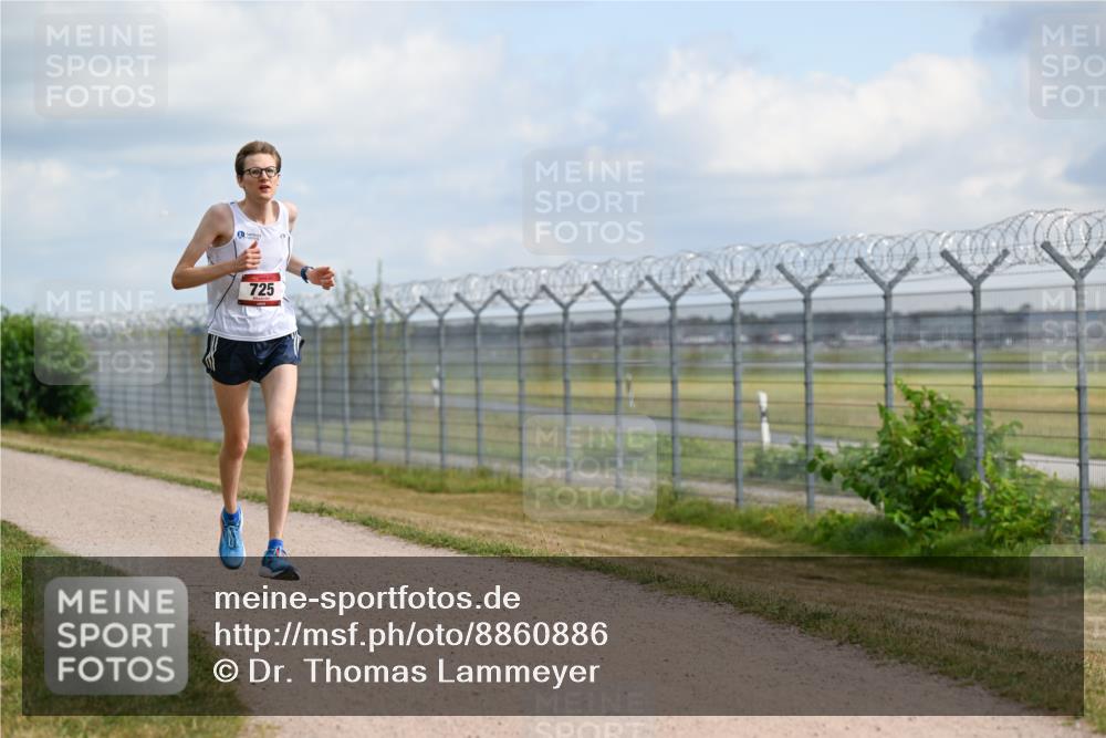 14.09.2025 - Airport Race Dr. Thomas Lammeyer http://msf.ph/oto/8860886 14.09.2025 11:51:22 Laufen 725 meine-sportfotos.de
