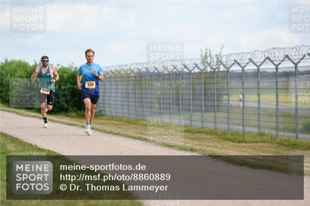 14.09.2025 - Airport Race Dr. Thomas Lammeyer http://msf.ph/oto/8860889 14.09.2025 11:52:11 Laufen 2079, 339 meine-sportfotos.de