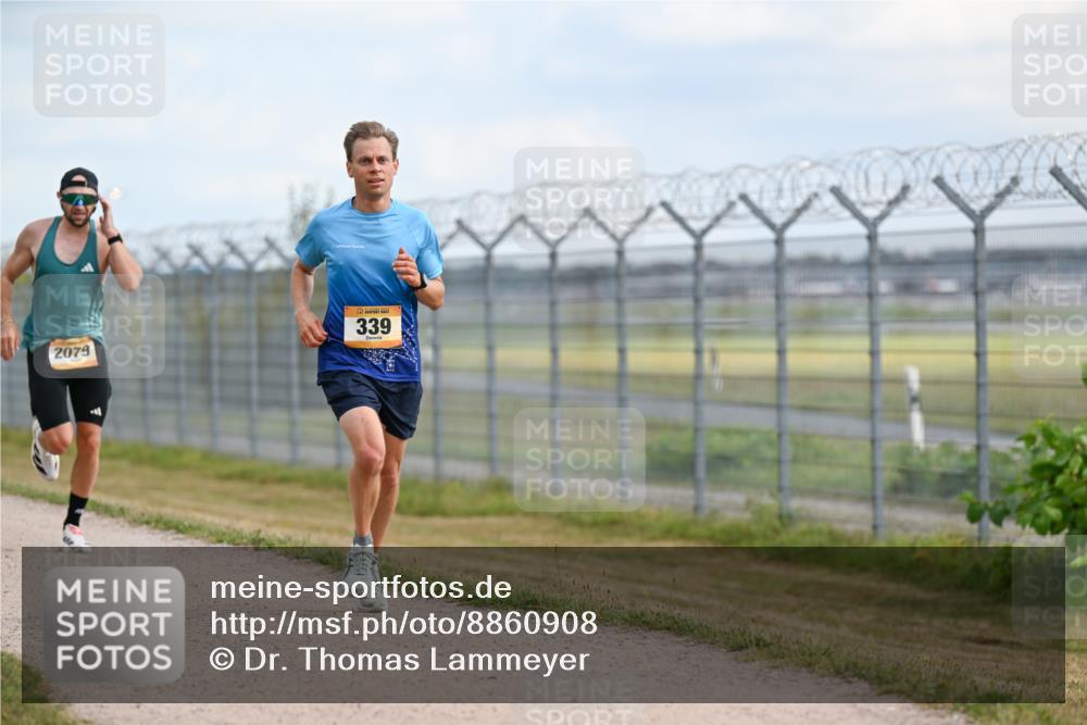 14.09.2025 - Airport Race Dr. Thomas Lammeyer http://msf.ph/oto/8860908 14.09.2025 11:52:14 Laufen 339, 2079 meine-sportfotos.de