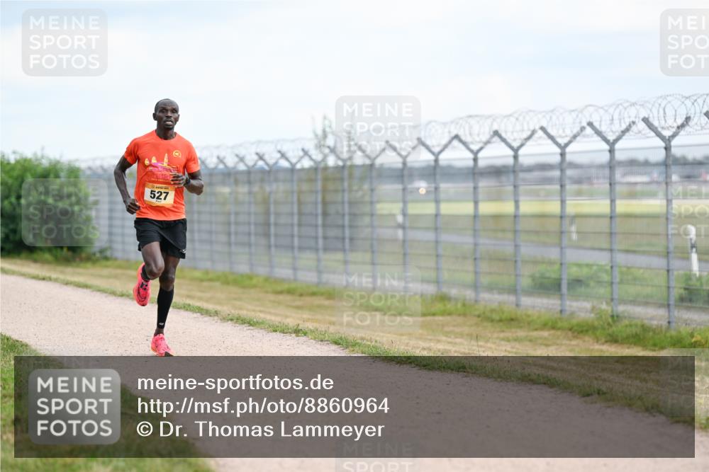 14.09.2025 - Airport Race Dr. Thomas Lammeyer http://msf.ph/oto/8860964 14.09.2025 11:53:07 Laufen 527 meine-sportfotos.de
