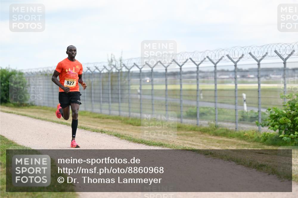14.09.2025 - Airport Race Dr. Thomas Lammeyer http://msf.ph/oto/8860968 14.09.2025 11:53:07 Laufen 527 meine-sportfotos.de