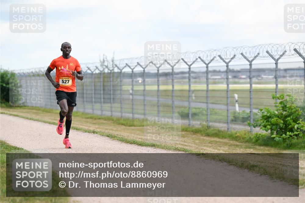 14.09.2025 - Airport Race Dr. Thomas Lammeyer http://msf.ph/oto/8860969 14.09.2025 11:53:08 Laufen 527 meine-sportfotos.de