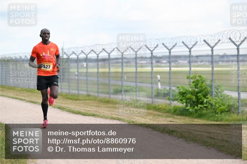 14.09.2025 - Airport Race Dr. Thomas Lammeyer http://msf.ph/oto/8860976 14.09.2025 11:53:09 Laufen 527 meine-sportfotos.de
