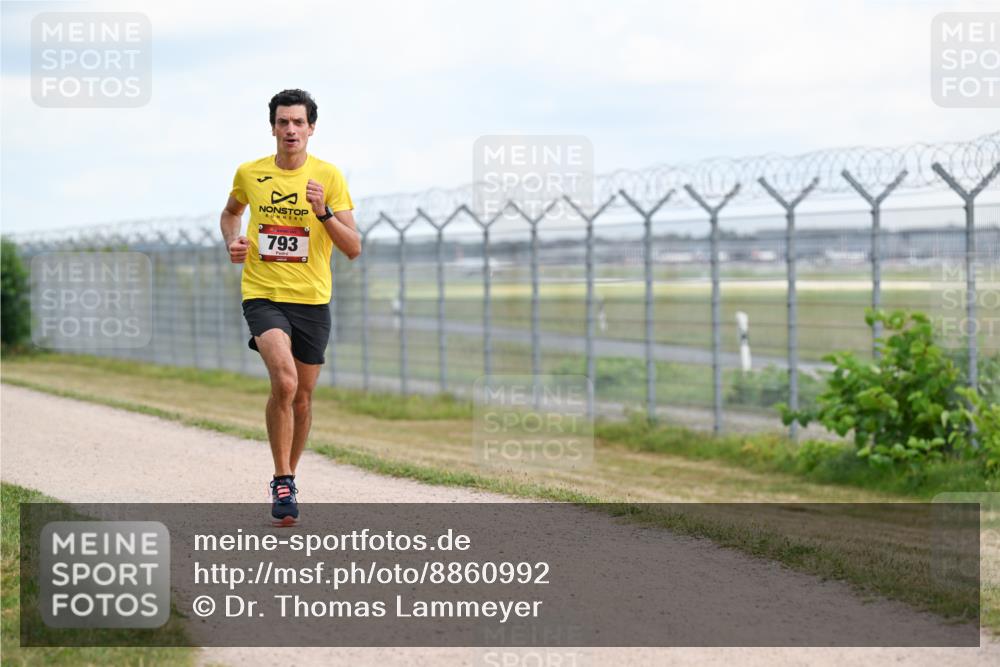 14.09.2025 - Airport Race Dr. Thomas Lammeyer http://msf.ph/oto/8860992 14.09.2025 11:53:21 Laufen 793 meine-sportfotos.de