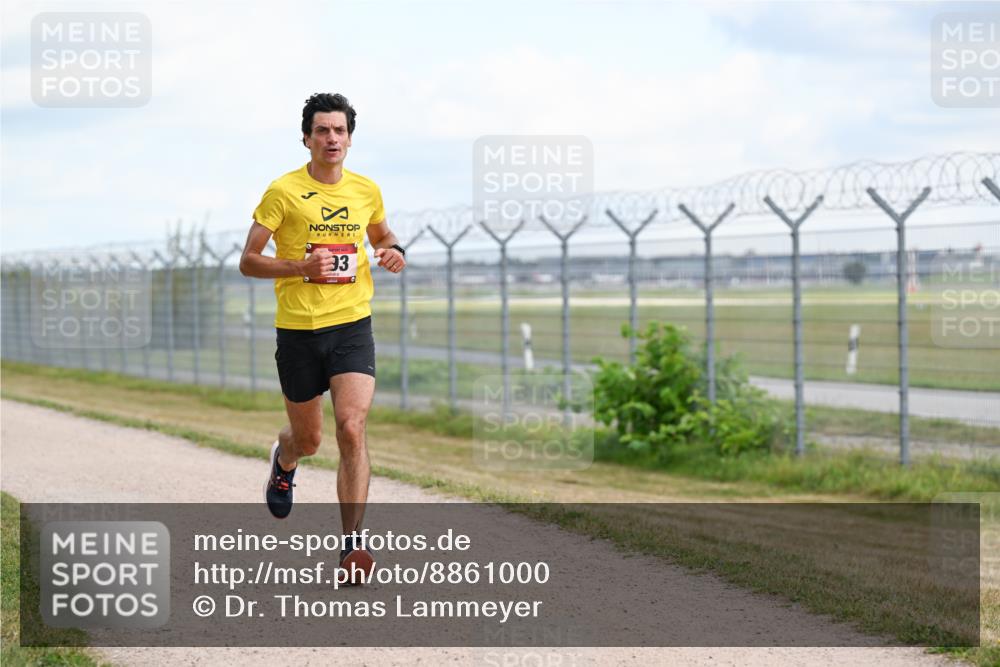 14.09.2025 - Airport Race Dr. Thomas Lammeyer http://msf.ph/oto/8861000 14.09.2025 11:53:22 Laufen 93 meine-sportfotos.de