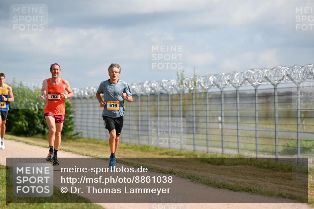 14.09.2025 - Airport Race Dr. Thomas Lammeyer http://msf.ph/oto/8861038 14.09.2025 11:54:17 Laufen 18, 762, 616 meine-sportfotos.de
