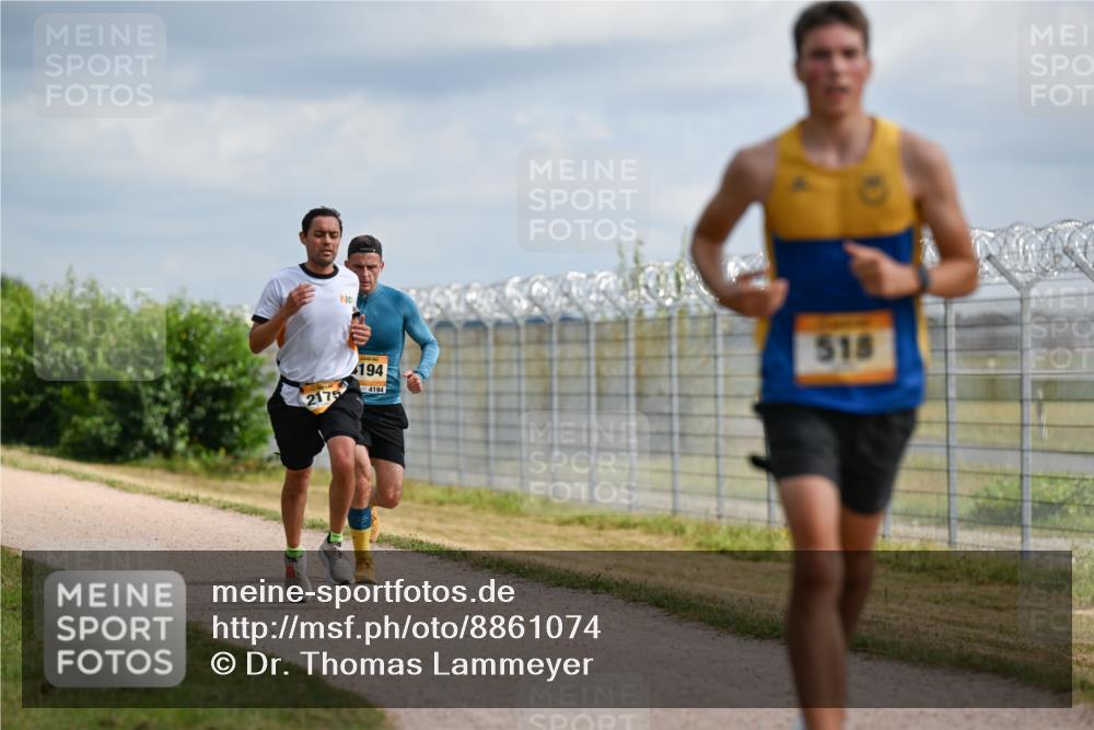 14.09.2025 - Airport Race Dr. Thomas Lammeyer http://msf.ph/oto/8861074 14.09.2025 11:54:24 Laufen 2175, 194, 4194, 518 meine-sportfotos.de