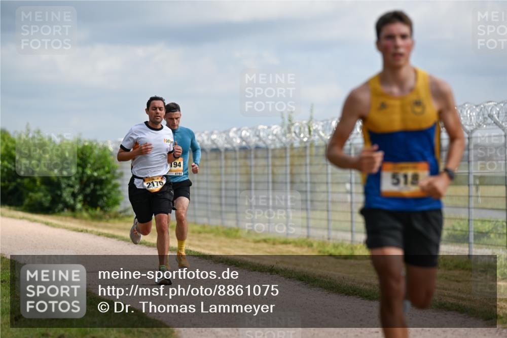 14.09.2025 - Airport Race Dr. Thomas Lammeyer http://msf.ph/oto/8861075 14.09.2025 11:54:24 Laufen 2175, 194, 4194, 518 meine-sportfotos.de