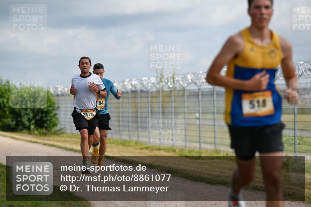 14.09.2025 - Airport Race Dr. Thomas Lammeyer http://msf.ph/oto/8861077 14.09.2025 11:54:25 Laufen 2175, 94, 4194, 518 meine-sportfotos.de
