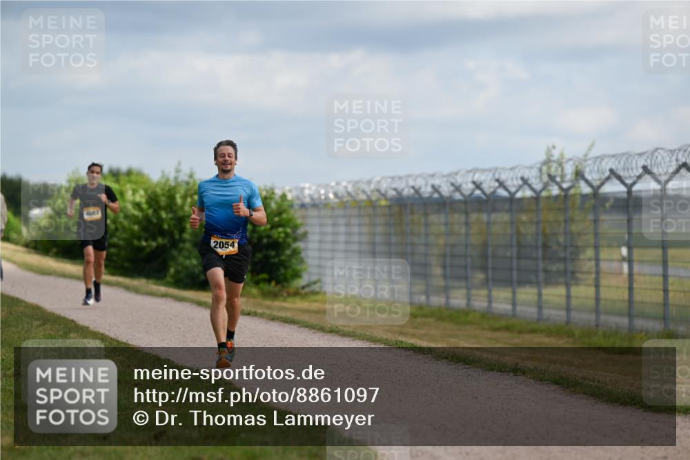 14.09.2025 - Airport Race Dr. Thomas Lammeyer http://msf.ph/oto/8861097 14.09.2025 11:54:30 Laufen 4087, 2054 meine-sportfotos.de