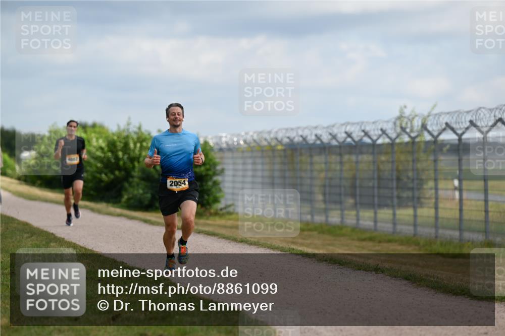14.09.2025 - Airport Race Dr. Thomas Lammeyer http://msf.ph/oto/8861099 14.09.2025 11:54:30 Laufen 2054 meine-sportfotos.de