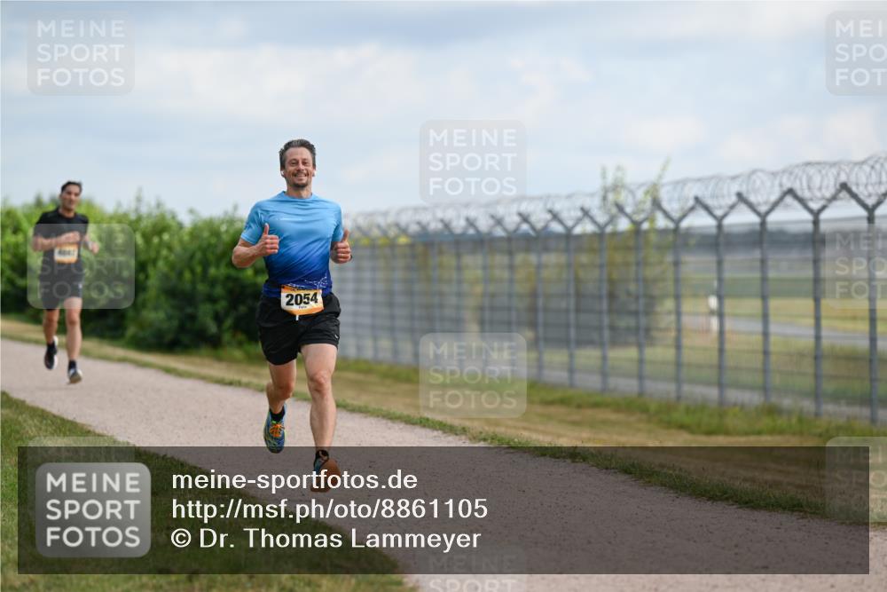 14.09.2025 - Airport Race Dr. Thomas Lammeyer http://msf.ph/oto/8861105 14.09.2025 11:54:31 Laufen 2054 meine-sportfotos.de