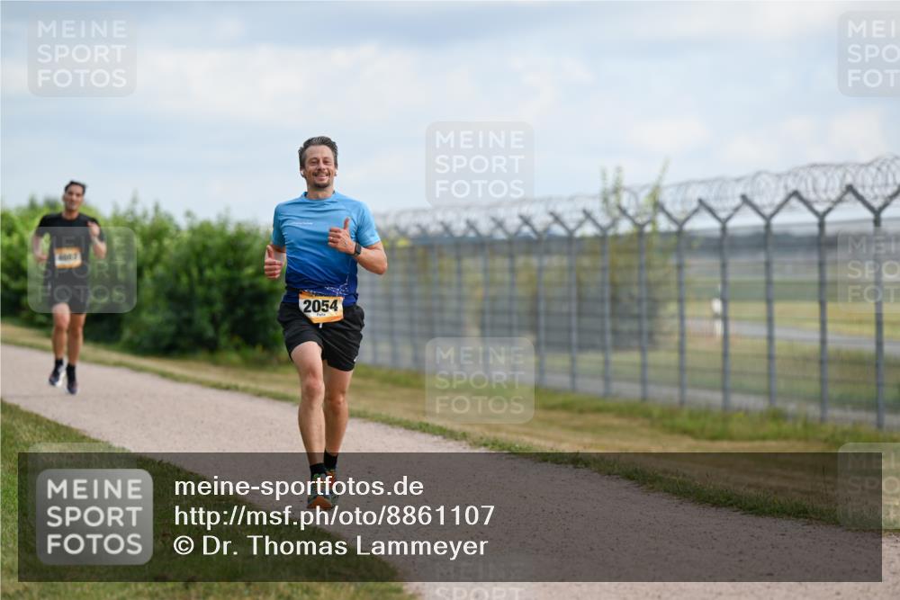 14.09.2025 - Airport Race Dr. Thomas Lammeyer http://msf.ph/oto/8861107 14.09.2025 11:54:32 Laufen 2054 meine-sportfotos.de