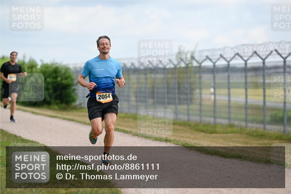 14.09.2025 - Airport Race Dr. Thomas Lammeyer http://msf.ph/oto/8861111 14.09.2025 11:54:32 Laufen 2054 meine-sportfotos.de