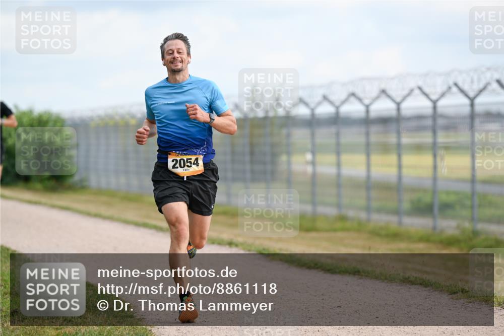 14.09.2025 - Airport Race Dr. Thomas Lammeyer http://msf.ph/oto/8861118 14.09.2025 11:54:33 Laufen 2054 meine-sportfotos.de