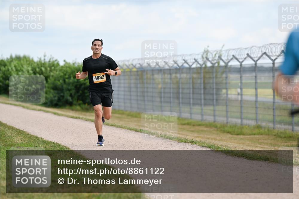 14.09.2025 - Airport Race Dr. Thomas Lammeyer http://msf.ph/oto/8861122 14.09.2025 11:54:35 Laufen 4082 meine-sportfotos.de
