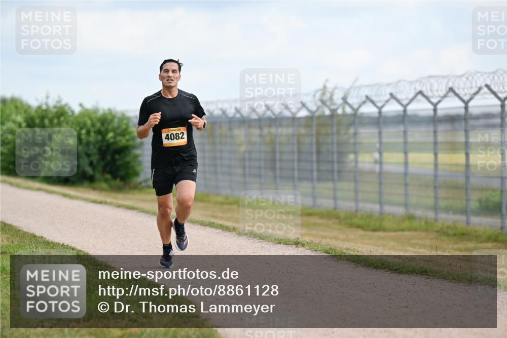 14.09.2025 - Airport Race Dr. Thomas Lammeyer http://msf.ph/oto/8861128 14.09.2025 11:54:36 Laufen 4082 meine-sportfotos.de