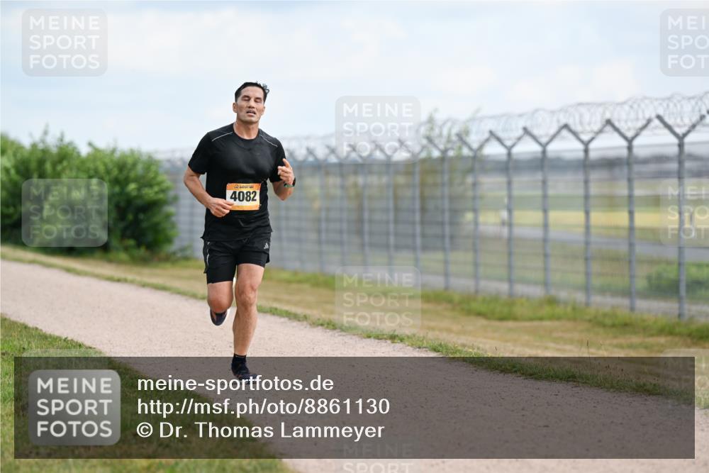 14.09.2025 - Airport Race Dr. Thomas Lammeyer http://msf.ph/oto/8861130 14.09.2025 11:54:36 Laufen 4082 meine-sportfotos.de