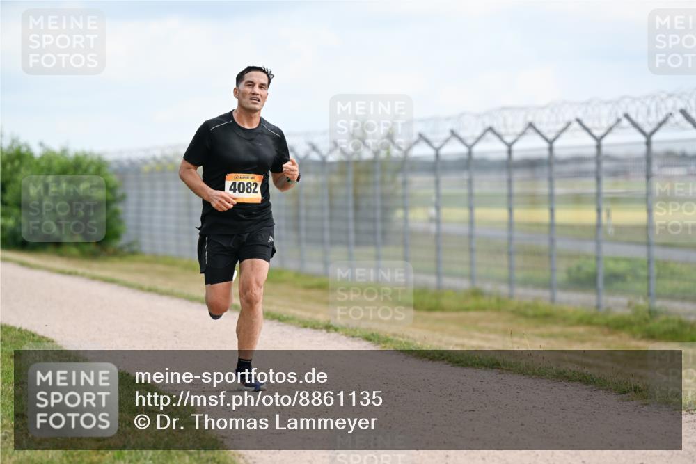 14.09.2025 - Airport Race Dr. Thomas Lammeyer http://msf.ph/oto/8861135 14.09.2025 11:54:37 Laufen 4082 meine-sportfotos.de