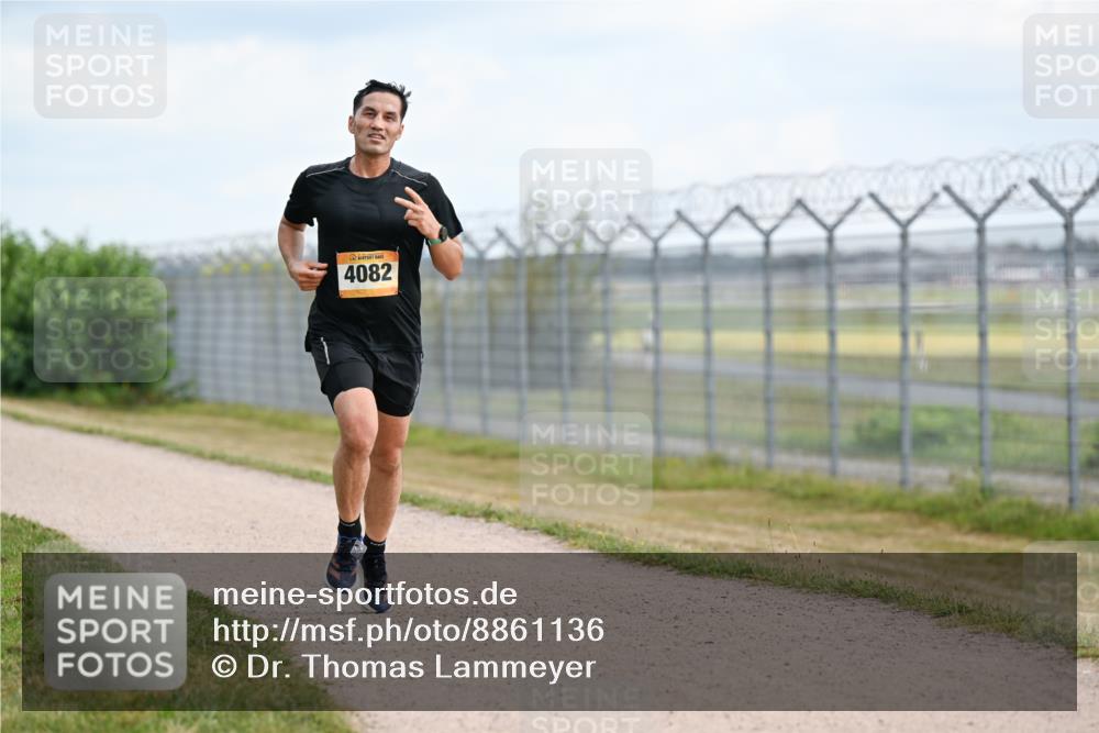 14.09.2025 - Airport Race Dr. Thomas Lammeyer http://msf.ph/oto/8861136 14.09.2025 11:54:37 Laufen 4082 meine-sportfotos.de