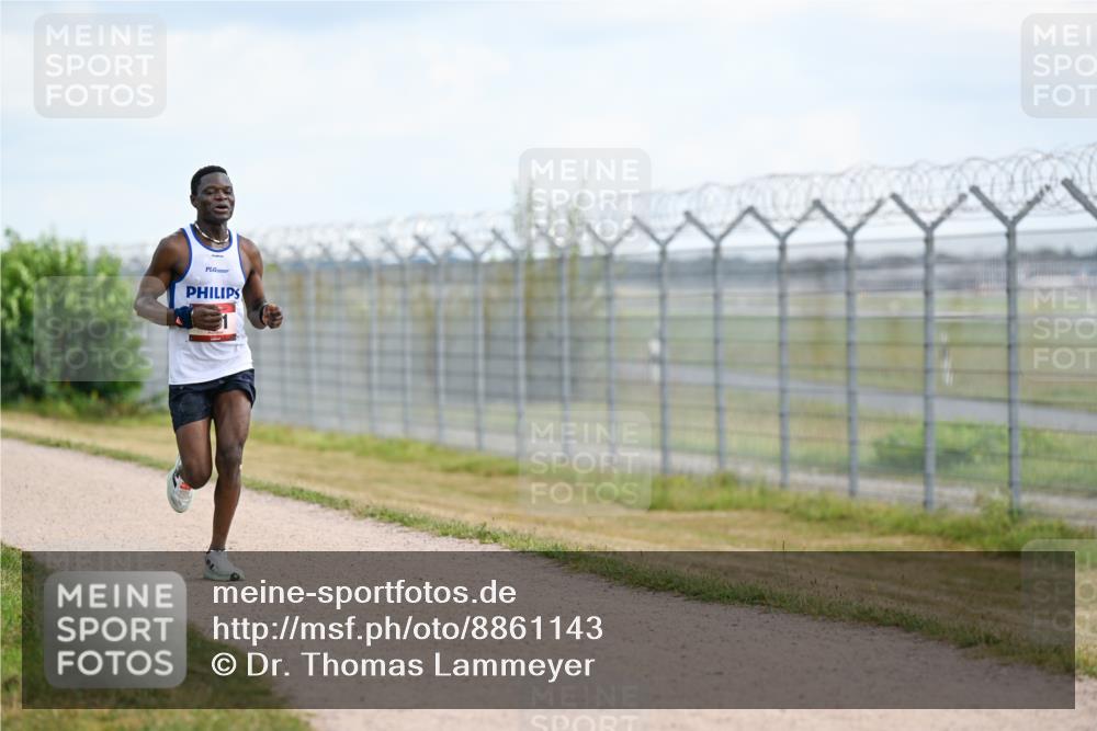 14.09.2025 - Airport Race Dr. Thomas Lammeyer http://msf.ph/oto/8861143 14.09.2025 11:54:54 Laufen  meine-sportfotos.de