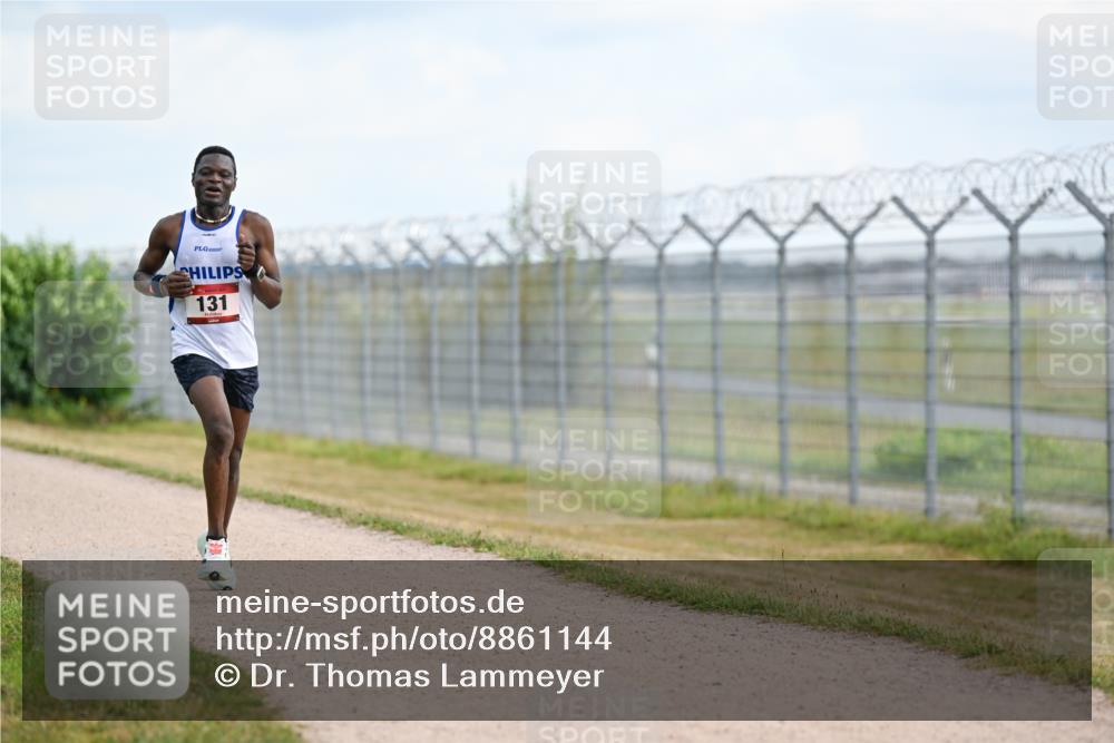 14.09.2025 - Airport Race Dr. Thomas Lammeyer http://msf.ph/oto/8861144 14.09.2025 11:54:54 Laufen 131 meine-sportfotos.de