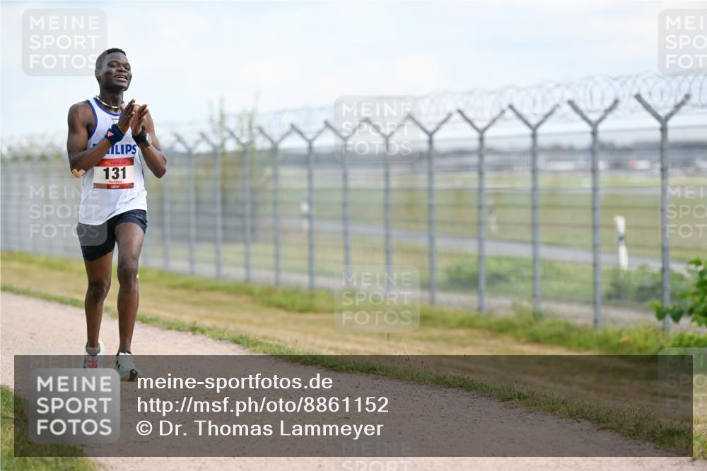 14.09.2025 - Airport Race Dr. Thomas Lammeyer http://msf.ph/oto/8861152 14.09.2025 11:54:55 Laufen 131 meine-sportfotos.de
