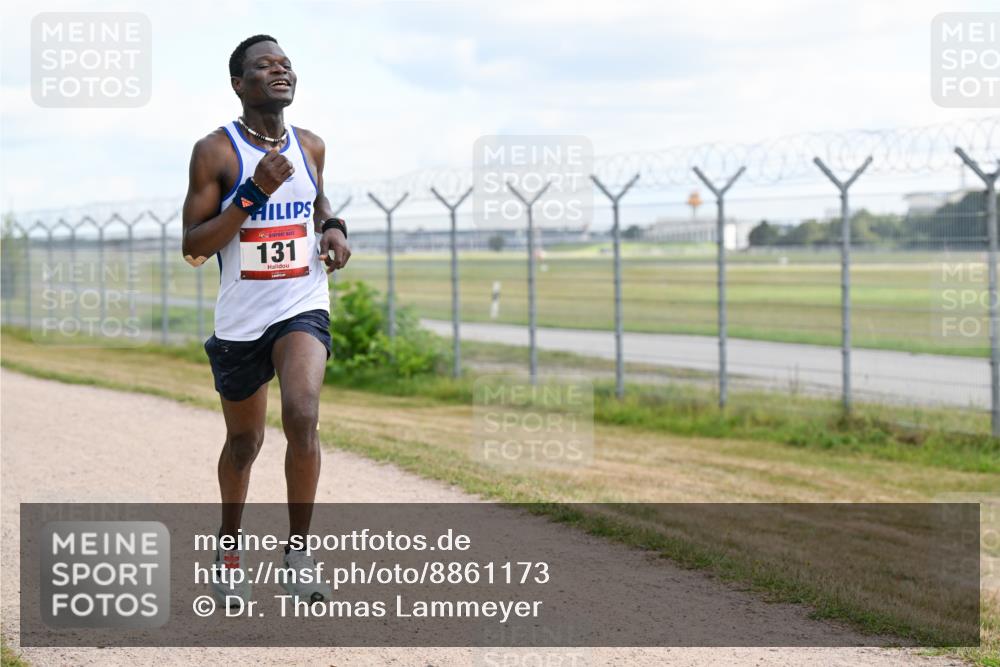 14.09.2025 - Airport Race Dr. Thomas Lammeyer http://msf.ph/oto/8861173 14.09.2025 11:54:58 Laufen 131 meine-sportfotos.de