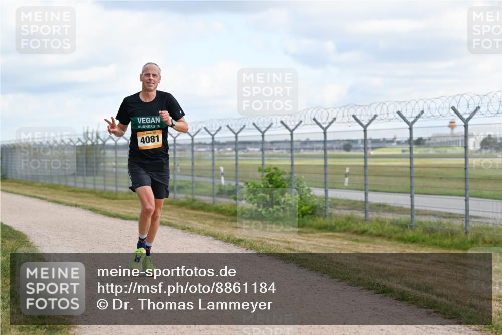 14.09.2025 - Airport Race Dr. Thomas Lammeyer http://msf.ph/oto/8861184 14.09.2025 11:55:10 Laufen 4081 meine-sportfotos.de