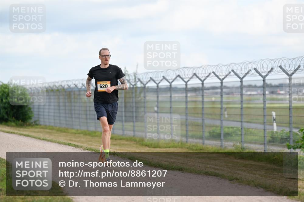 14.09.2025 - Airport Race Dr. Thomas Lammeyer http://msf.ph/oto/8861207 14.09.2025 11:55:34 Laufen 620 meine-sportfotos.de