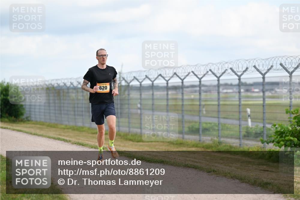 14.09.2025 - Airport Race Dr. Thomas Lammeyer http://msf.ph/oto/8861209 14.09.2025 11:55:34 Laufen 620 meine-sportfotos.de