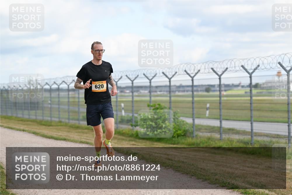14.09.2025 - Airport Race Dr. Thomas Lammeyer http://msf.ph/oto/8861224 14.09.2025 11:55:36 Laufen 620 meine-sportfotos.de