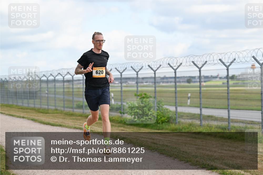 14.09.2025 - Airport Race Dr. Thomas Lammeyer http://msf.ph/oto/8861225 14.09.2025 11:55:36 Laufen 620 meine-sportfotos.de